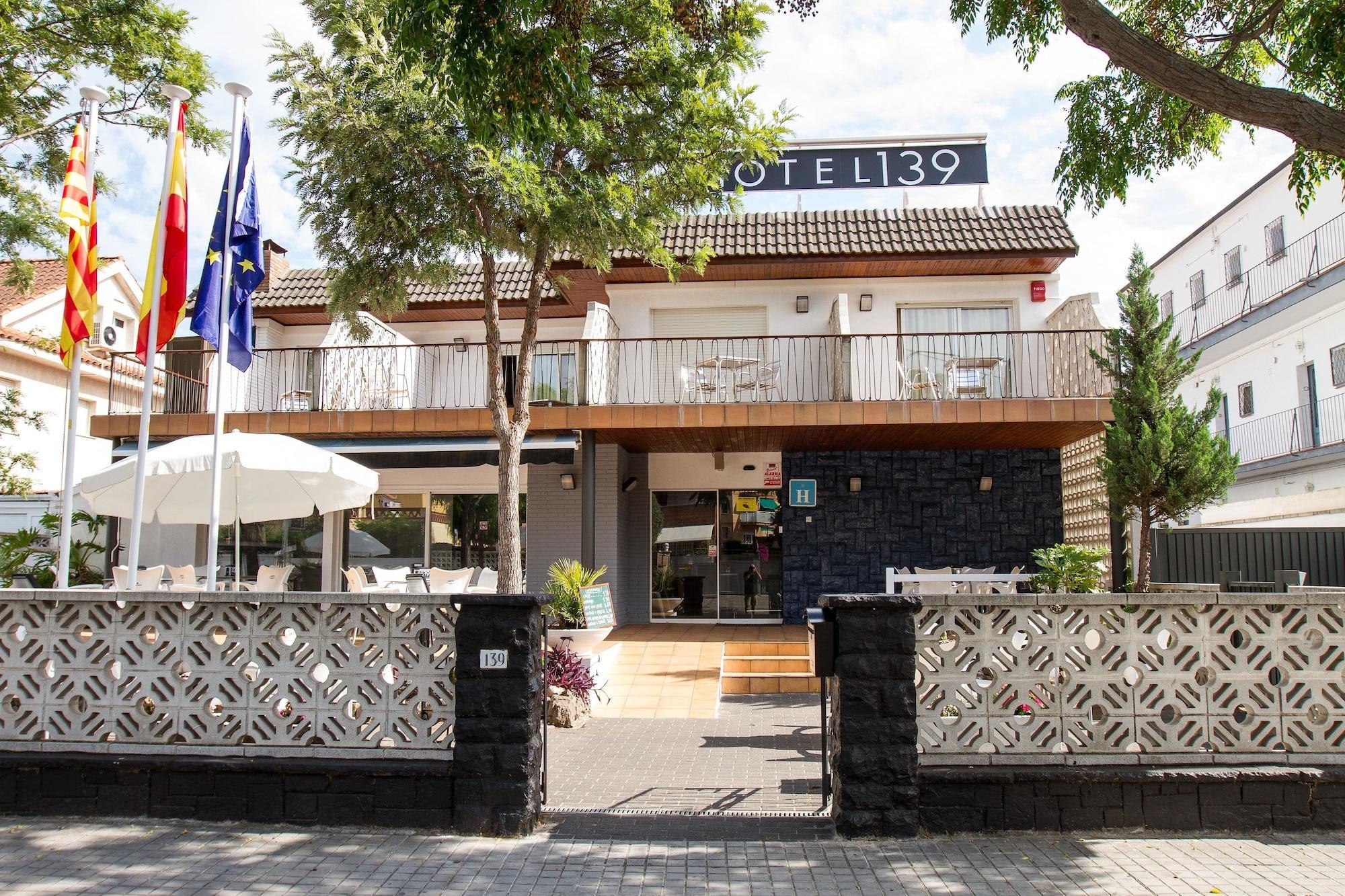 Hotel 139 Castelldefels Eksteriør billede