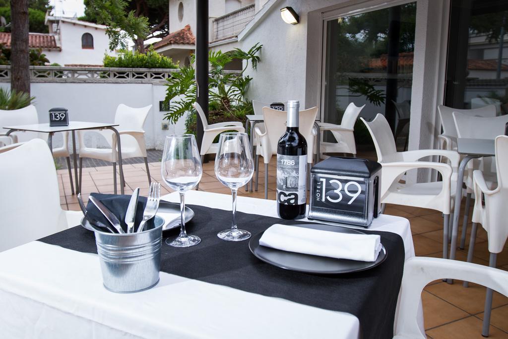 Hotel 139 Castelldefels Eksteriør billede