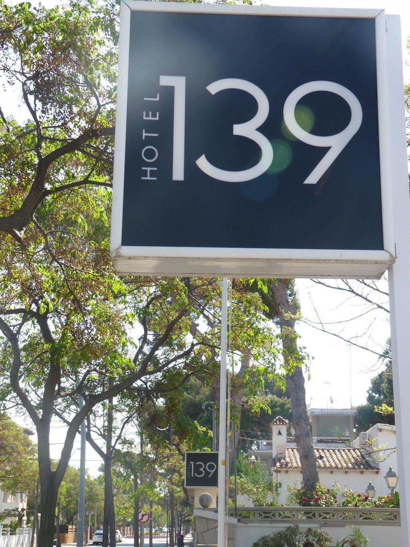 Hotel 139 Castelldefels Eksteriør billede